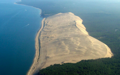 Sentinelle vivante, la dune du pilat domine l’atlantique arcachon